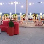 Ξενοδοχείο Shalanda 3*